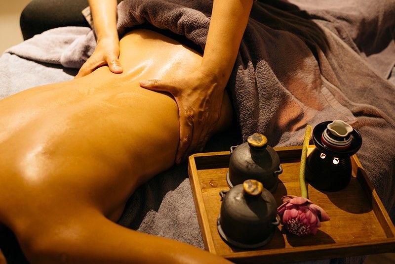 Aroma Oil Massage In Kolkata